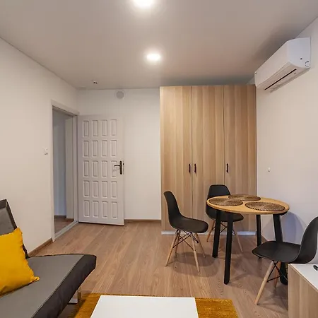 Memelio Apartamentai Apartment *